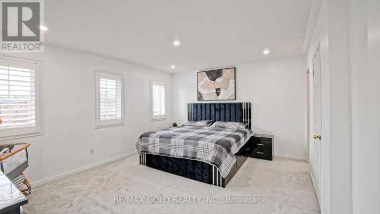 29 ABBOTSBURY DRIVE, Brampton (Credit Valley), Ontario, L6X0S4