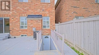 29 ABBOTSBURY DRIVE Brampton (Credit Valley) Ontario photo 32
