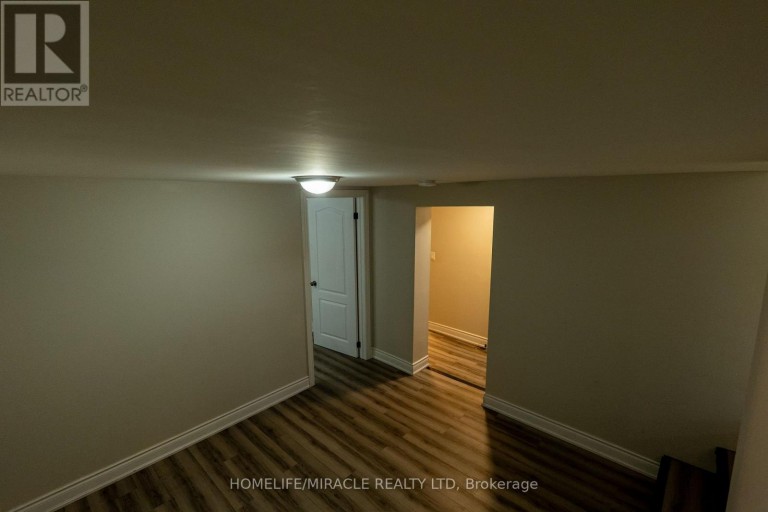 12 BRUBECK ROAD, Toronto (Humbermede), Ontario, M9M1W7