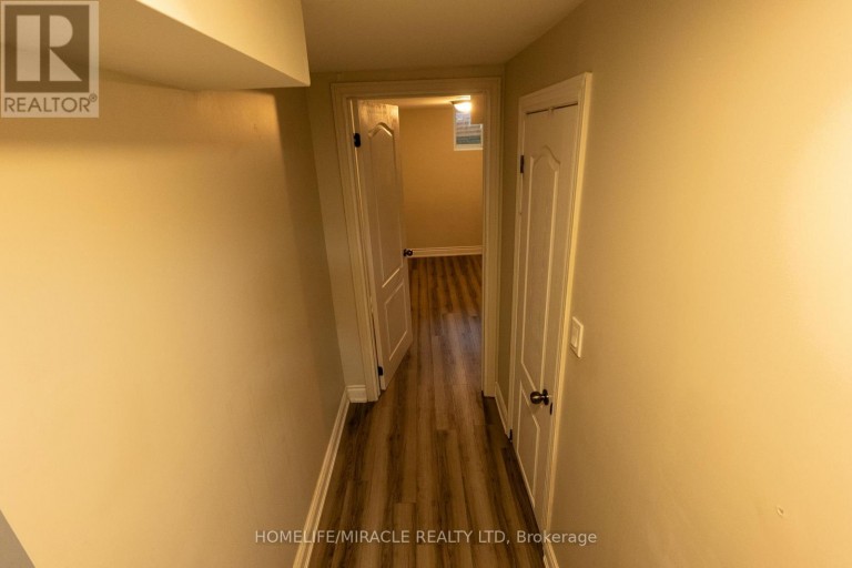 12 BRUBECK ROAD, Toronto (Humbermede), Ontario, M9M1W7