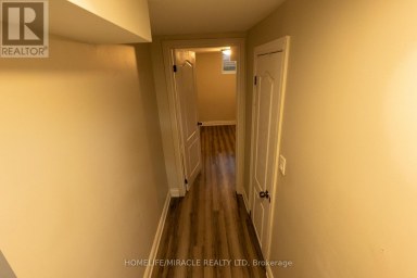 12 BRUBECK ROAD Toronto (Humbermede) Ontario photo 17