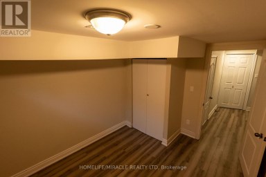 12 BRUBECK ROAD Toronto (Humbermede) Ontario photo 19