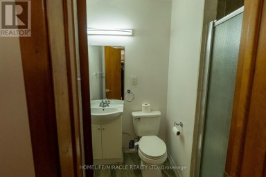 12 BRUBECK ROAD Toronto (Humbermede) Ontario photo 31