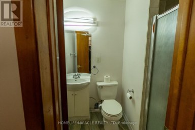 12 BRUBECK ROAD Toronto (Humbermede) Ontario photo 32