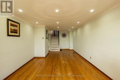 12 BRUBECK ROAD Toronto (Humbermede) Ontario photo 6