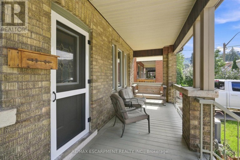 163 GROSVENOR AVENUE S, Hamilton (Delta), Ontario, L8M3L4