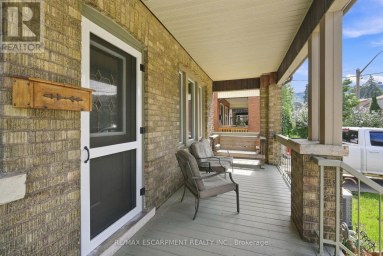 163 GROSVENOR AVENUE S Hamilton (Delta) Ontario photo 5