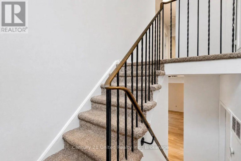 61 BROADLANDS CRESCENT, Clarington (Courtice), Ontario, L1E1R3