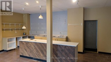 MAIN - 46 BLACKFRIARS STREET London North (North N) Ontario photo 11
