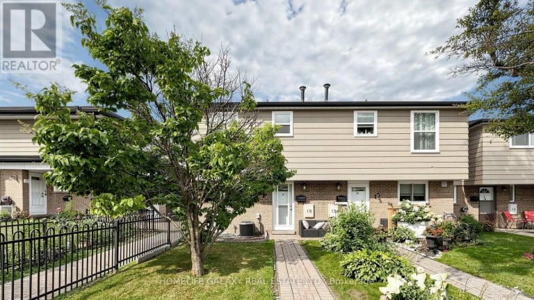 16 - 925 BAYLY STREET, Pickering (West Shore), Ontario, L1W1L4