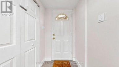 16 - 925 BAYLY STREET Pickering (West Shore) Ontario photo 8