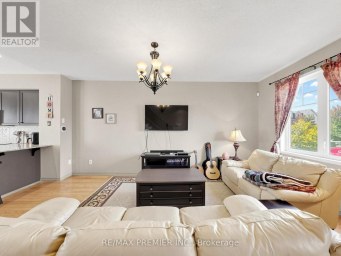 95 JOHN BELL CRESCENT Toronto (Clairlea-Birchmount) Ontario photo 7