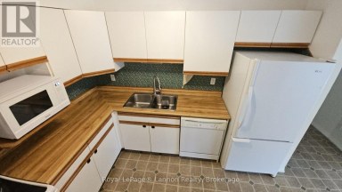 113 - 500 TOLEDO STREET Thunder Bay (Shuniah) Ontario photo 4