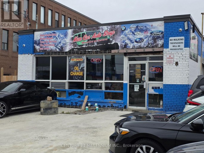 8 MILVAN DRIVE, Toronto (Humber Summit), Ontario, M9L1Z2