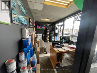 8 MILVAN DRIVE Toronto (Humber Summit) Ontario photo 18
