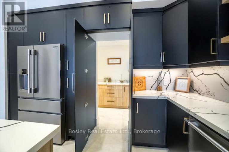 142 SIXTH STREET, Collingwood, Ontario, L9Y1Y9