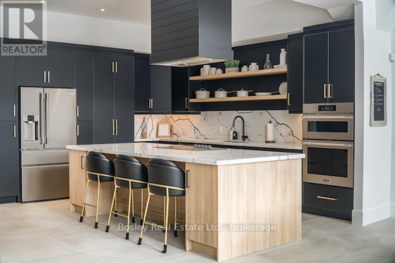 142 SIXTH STREET, Collingwood, Ontario, L9Y1Y9