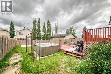 1062 Bridlemeadows Manor SW Calgary Alberta photo 24