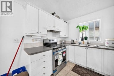1062 Bridlemeadows Manor SW Calgary Alberta photo 9