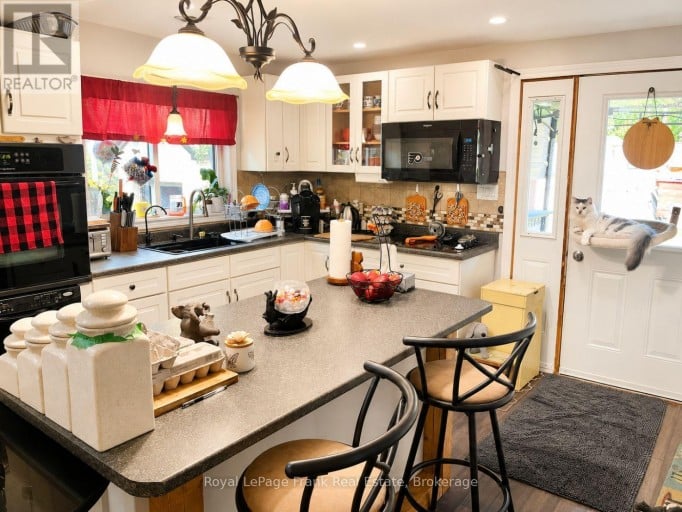 1630 MUSCLOW GREENVIEW ROAD, Hastings Highlands (Monteagle Ward), Ontario, K0L1C0