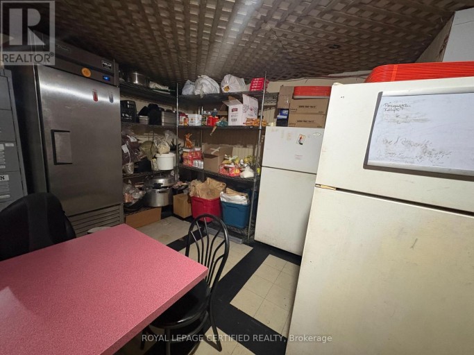 827 ALBION ROAD, Toronto (Thistletown-Beaumonde Heights), Ontario, M9V1A3