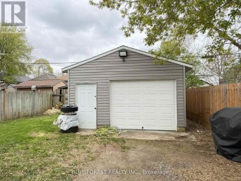 104 DELAWARE STREET London East (East M) Ontario photo 23