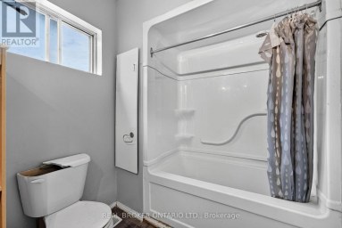 19 COLEMAN STREET Huron East (Seaforth) Ontario photo 14