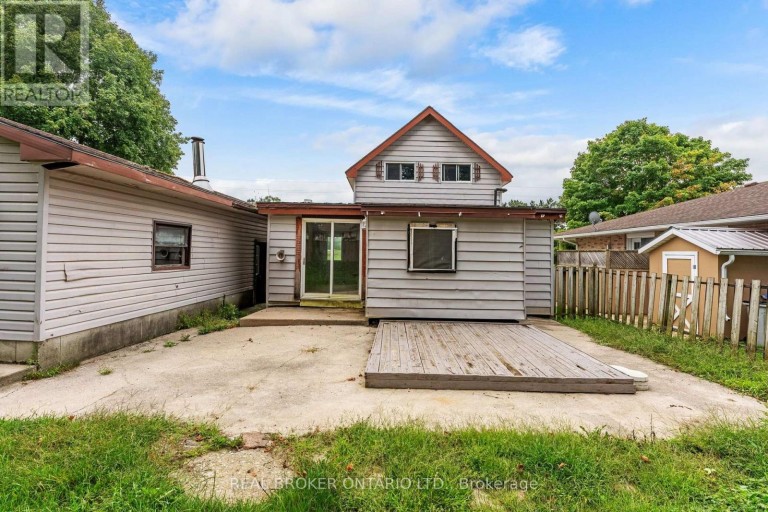 19 COLEMAN STREET, Huron East (Seaforth), Ontario, N0K1W0