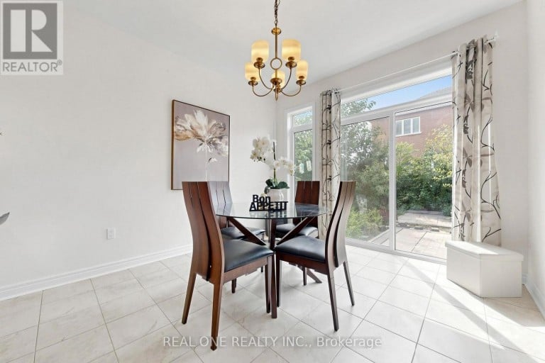 48 LANARK STREET, Bradford West Gwillimbury (Bradford), Ontario, L3Z0W7