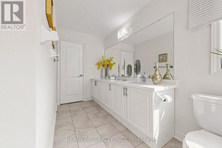 48 LANARK STREET, Bradford West Gwillimbury (Bradford), Ontario, L3Z0W7