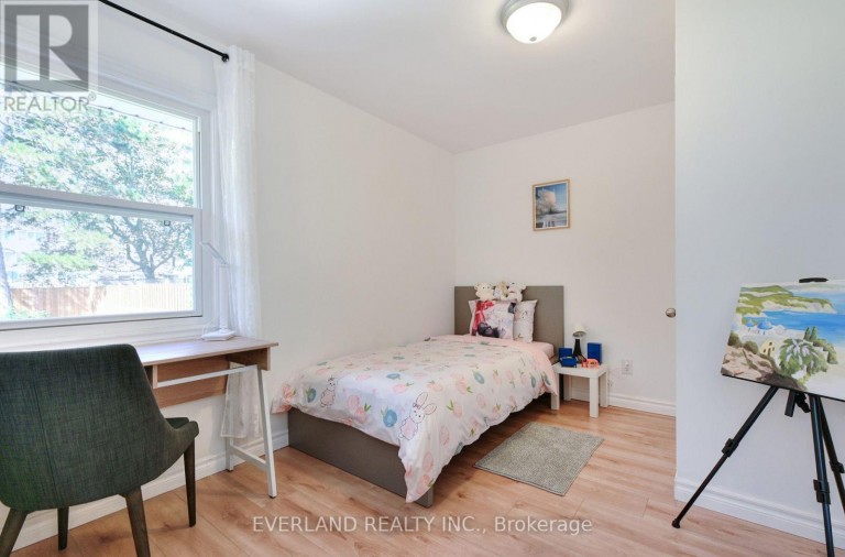 52 FAIRGLEN AVENUE, Toronto (L'Amoreaux), Ontario, M1T1G7