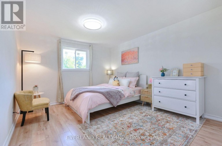 52 FAIRGLEN AVENUE, Toronto (L'Amoreaux), Ontario, M1T1G7