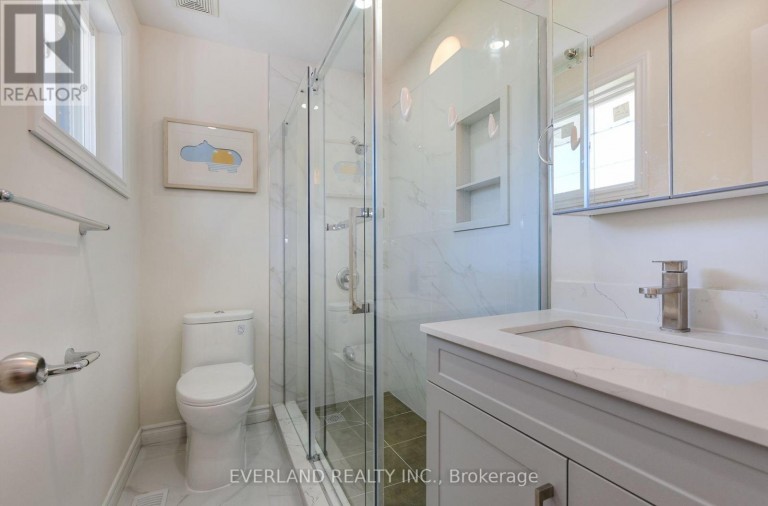 52 FAIRGLEN AVENUE, Toronto (L'Amoreaux), Ontario, M1T1G7