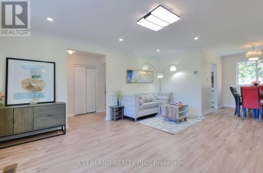 52 FAIRGLEN AVENUE Toronto (L'Amoreaux) Ontario photo 8