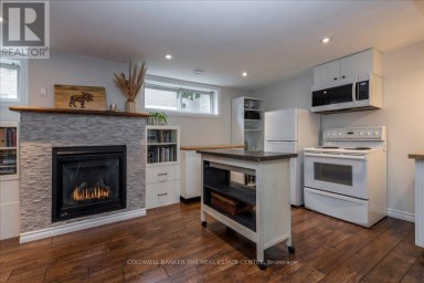 18 AGNES STREET Barrie (Wellington) Ontario photo 18