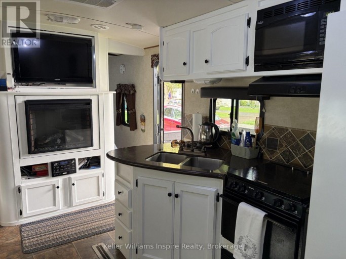619 OAK STREET, Centre Wellington, Ontario, N1M2W5
