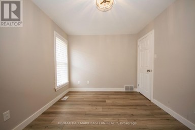 36 RUSSELL HILL ROAD Kawartha Lakes (Bobcaygeon) Ontario photo 16