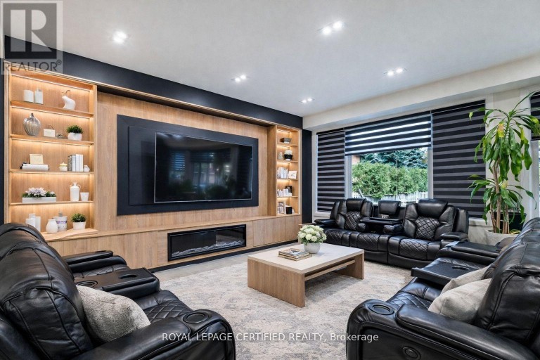 3081 GRENVILLE DRIVE, Mississauga (Cooksville), Ontario, L5A2P6