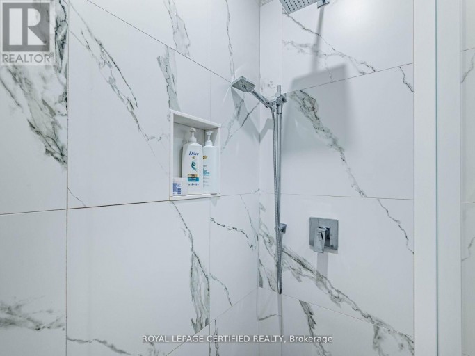 3081 GRENVILLE DRIVE, Mississauga (Cooksville), Ontario, L5A2P6