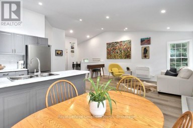 146 - 150 VICTORIA STREET S Blue Mountains Ontario photo 6