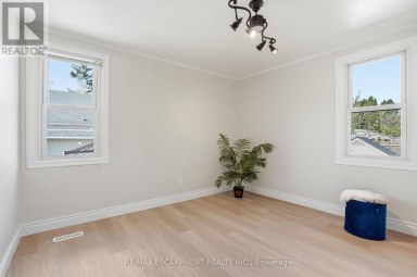 894 GARTH STREET Hamilton (Westcliffe) Ontario photo 21