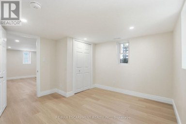894 GARTH STREET Hamilton (Westcliffe) Ontario photo 28