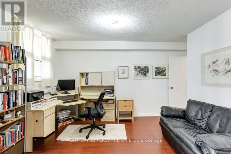 1406 - 299 MILL ROAD, Toronto (Markland Wood), Ontario, M9C4V9