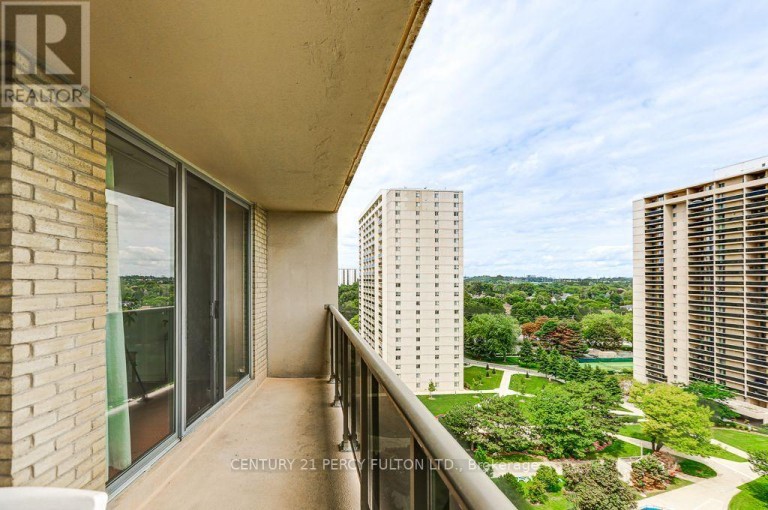 1406 - 299 MILL ROAD, Toronto (Markland Wood), Ontario, M9C4V9