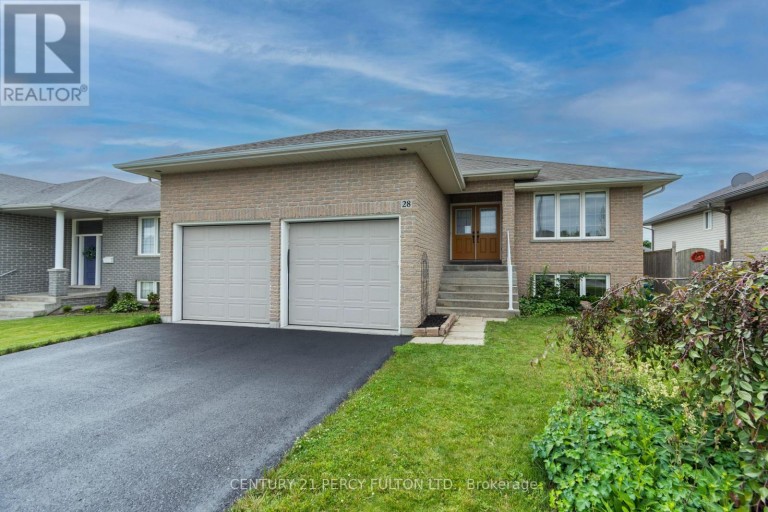 28 FREEDOM CRESCENT, Quinte West (Sidney Ward), Ontario, K8V0C1