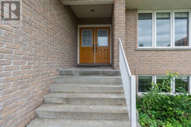 28 FREEDOM CRESCENT Quinte West (Sidney Ward) Ontario photo 3