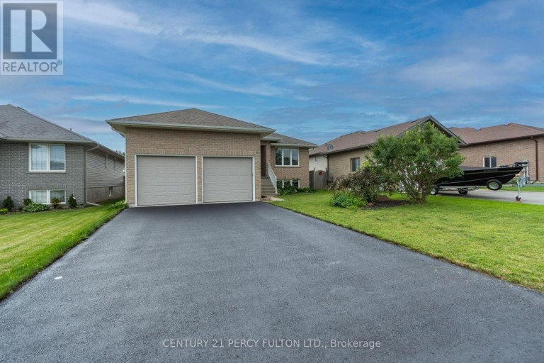 28 FREEDOM CRESCENT, Quinte West (Sidney Ward), Ontario, K8V0C1