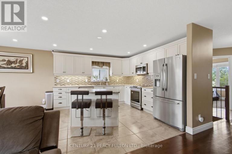 28 FREEDOM CRESCENT, Quinte West (Sidney Ward), Ontario, K8V0C1