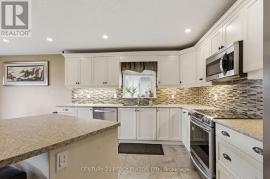 28 FREEDOM CRESCENT Quinte West (Sidney Ward) Ontario photo 9
