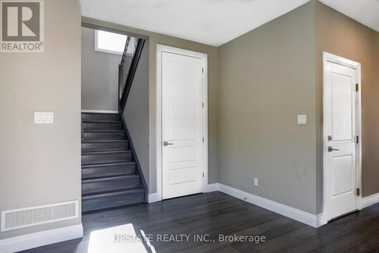 2694 BOBOLINK LANE, London South (South U), Ontario, N6M0J9